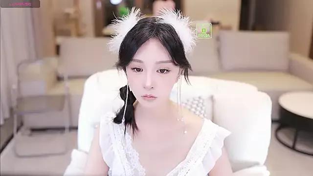 Bella-999 from StripChat is Freechat