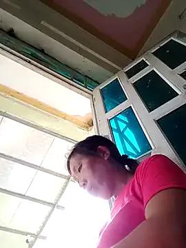 bella-bae from StripChat is Freechat