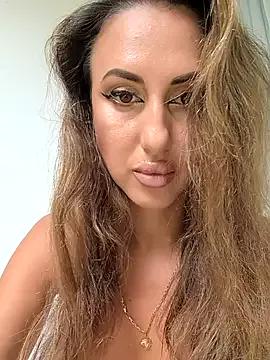 Bella-Grace from StripChat is Freechat