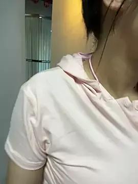 Bella0815 from StripChat