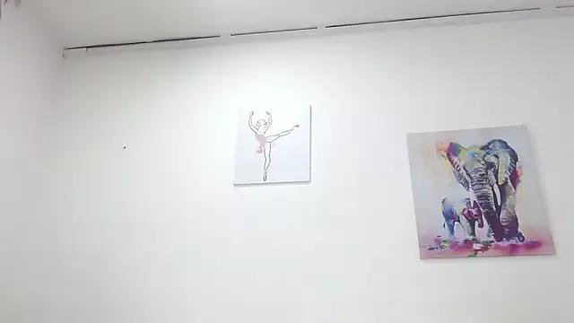 Bella_carterr from StripChat is Freechat