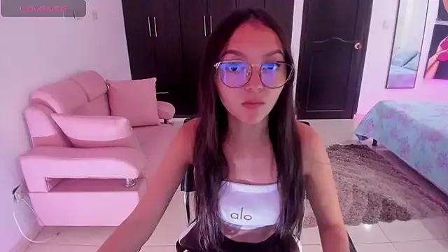 bella_fox_1 from StripChat