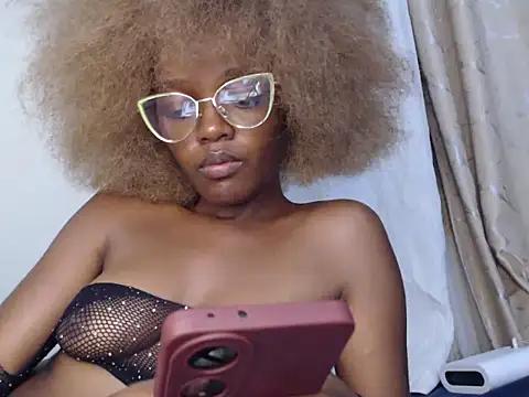 Bella_kiki from StripChat