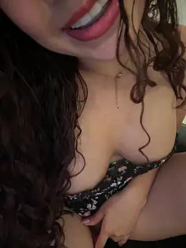 bella_parisi from StripChat