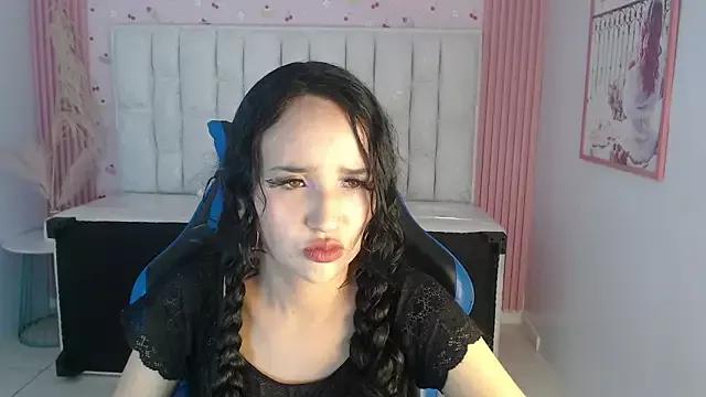 bella_vibess_s from StripChat