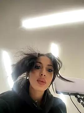 Bella_Vixen_ from StripChat is Freechat