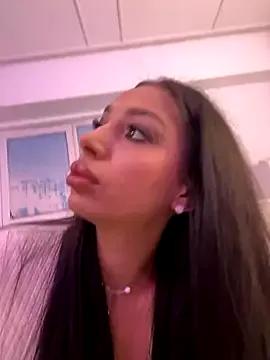 Bella_Vixen_ from StripChat is Freechat