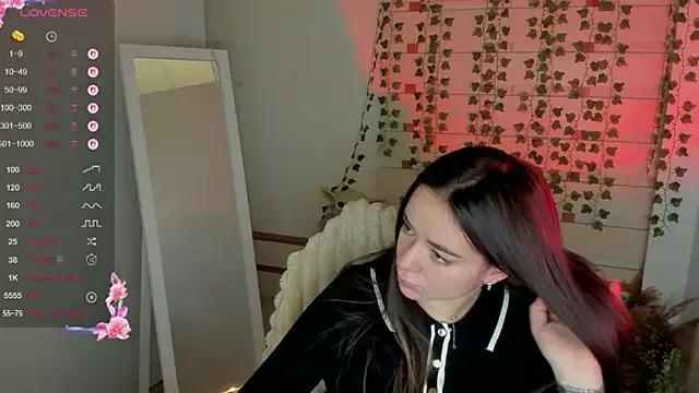 Bella_XO from StripChat