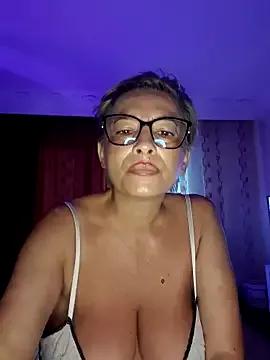 BellaBellaHot from StripChat is Freechat