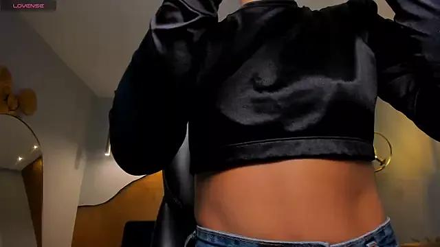 BellaCarteer_ from StripChat