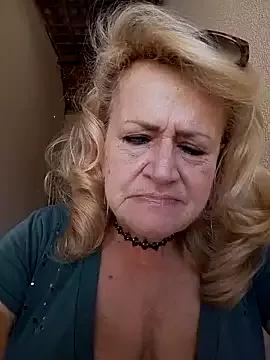 Belladama61 from StripChat is Freechat