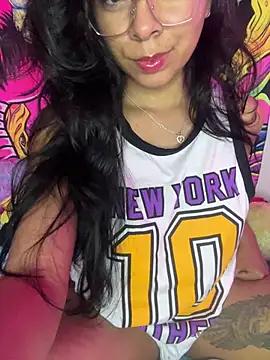 BellaLiz_ from StripChat