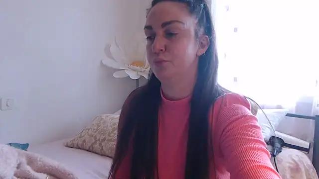 Explore our live girls sluts from our Custom and Multi clubs and checkout exclusive access to highly interactive content, such as shape, hair, titties, pussy type and many more.