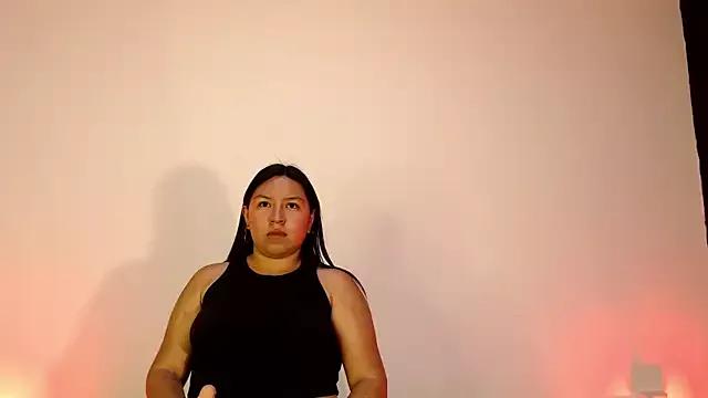 BellaRoux1 from StripChat