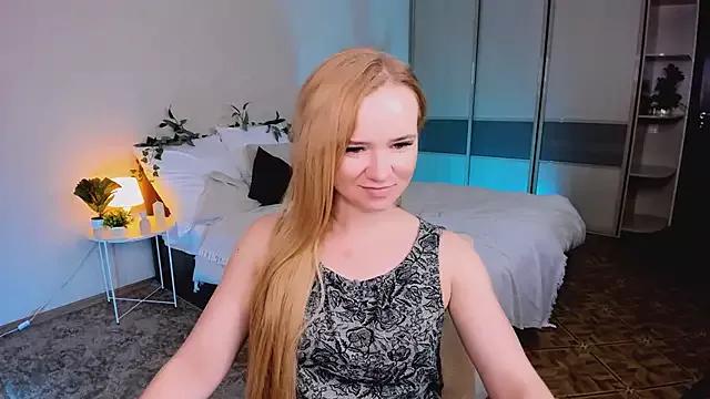 BellaSmitty from StripChat