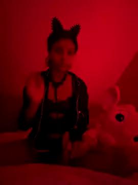 BellaSummerr from StripChat is Freechat