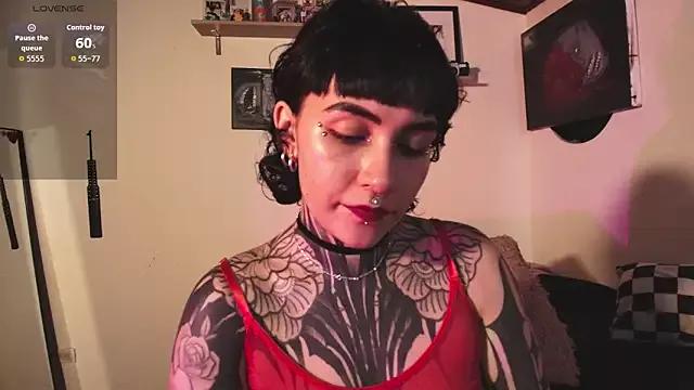 BellaVeil_ from StripChat