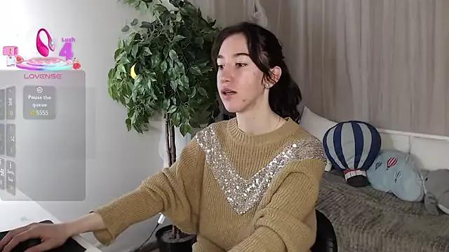 Belle_Via from StripChat