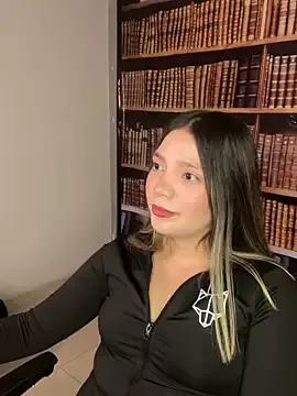Bellehot_ from StripChat