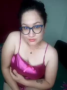bellotasantos from StripChat