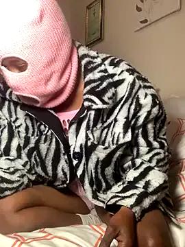 BenevolentBabe from StripChat