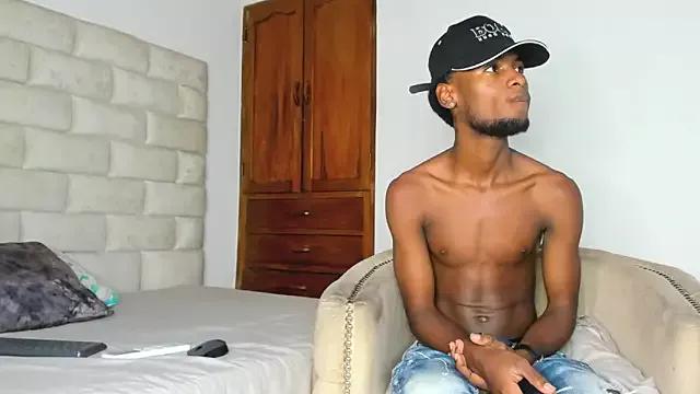 Photos of BennBrown from StripChat is Freechat