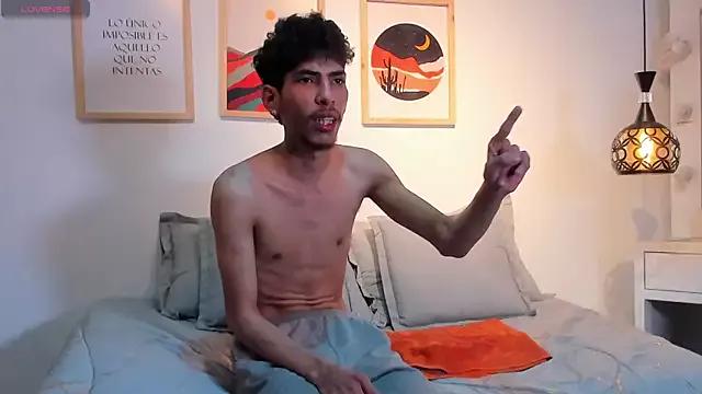 berlin_kitty from StripChat is Freechat