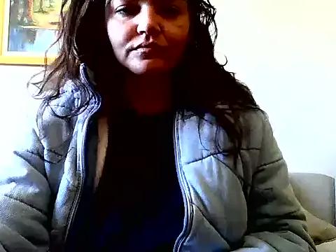 BetinaDiniz from StripChat is Freechat