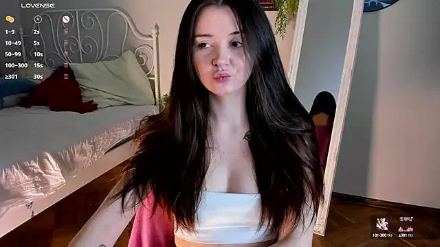 Explore our live girls sluts from our Custom and Multi clubs and checkout exclusive access to highly interactive content, such as shape, hair, titties, pussy type and many more.