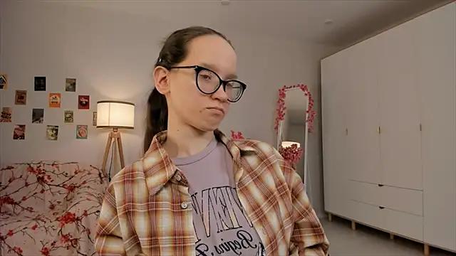 BettyBrowni from StripChat