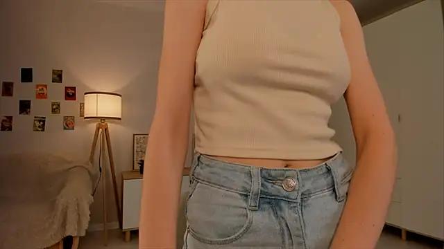 BettyBrowni from StripChat