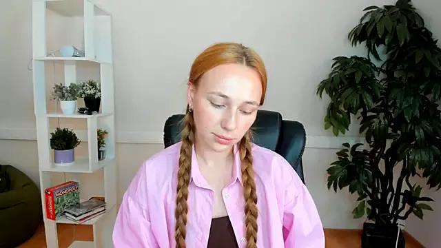 Explore our live girls sluts from our Custom and Multi clubs and checkout exclusive access to highly interactive content, such as shape, hair, titties, pussy type and many more.