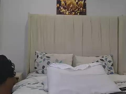 BhadBhad_Kitty from StripChat is Freechat