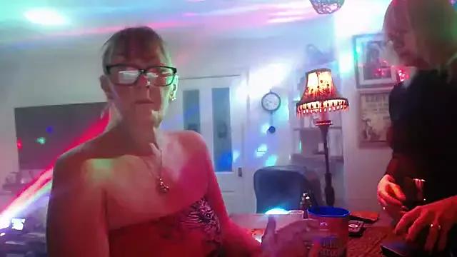 BhamCouple from StripChat is Freechat