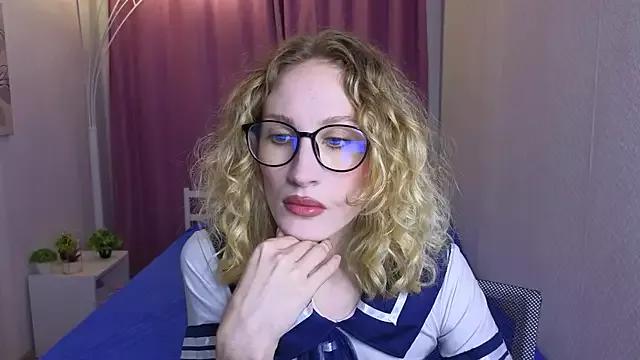 Explore our live girls sluts from our Custom and Multi clubs and checkout exclusive access to highly interactive content, such as shape, hair, titties, pussy type and many more.