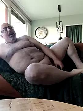 Bibear197511 from StripChat