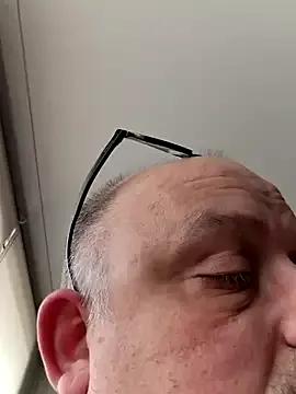 Bibear197511 from StripChat