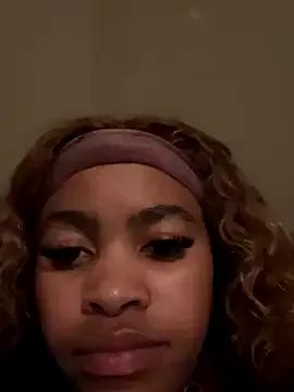 Big_Tinie on StripChat