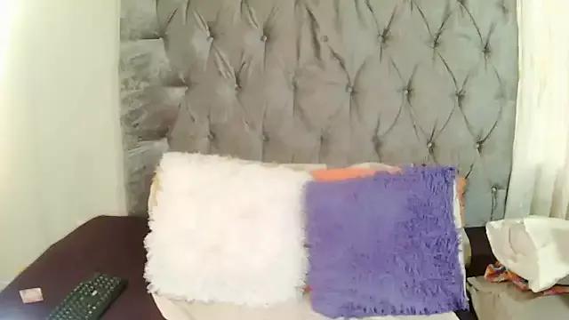 BigAssjuicy26 from StripChat is Freechat