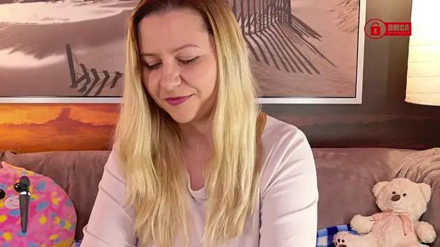 BigBoobsARRI from StripChat