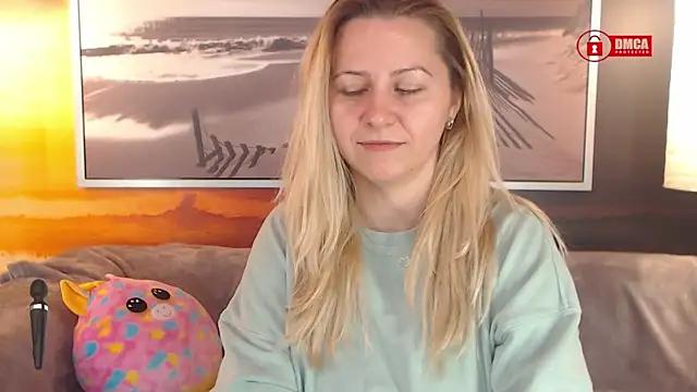 BigBoobsARRI from StripChat