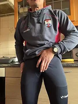 bigbrown- from StripChat
