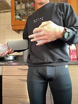 bigbrown- from StripChat