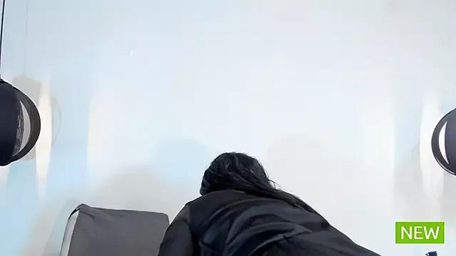 bigbutti_naomi from StripChat