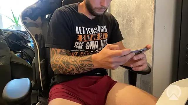 Bigdick19cm90 webcams show profile image 