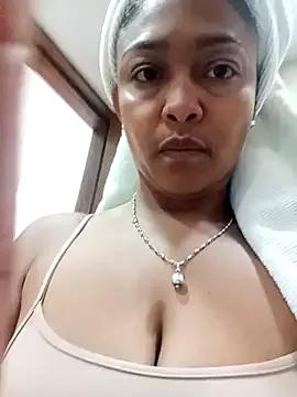BiiancaEstradaa from StripChat