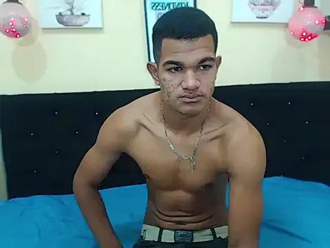 Black_hugecock from StripChat is Freechat