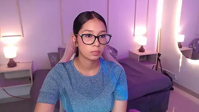 Black_kittyy_ from StripChat is Freechat