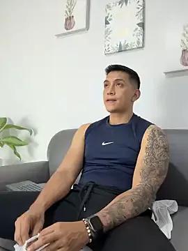 blackbullger_ from StripChat is Freechat