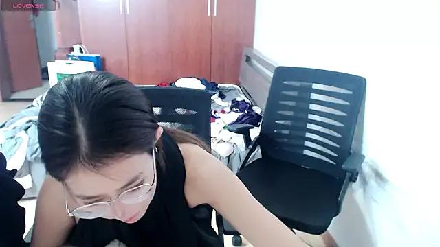 blackrose_521 from StripChat is Freechat